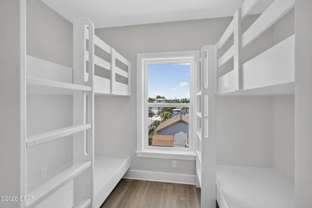 52315233 Thomas Drive Panama City Beach, FL 32408