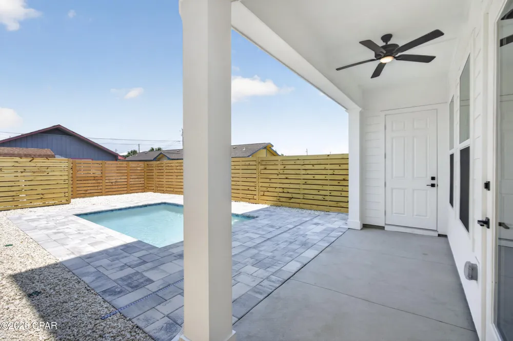 52315233 Thomas Drive Panama City Beach, FL 32408