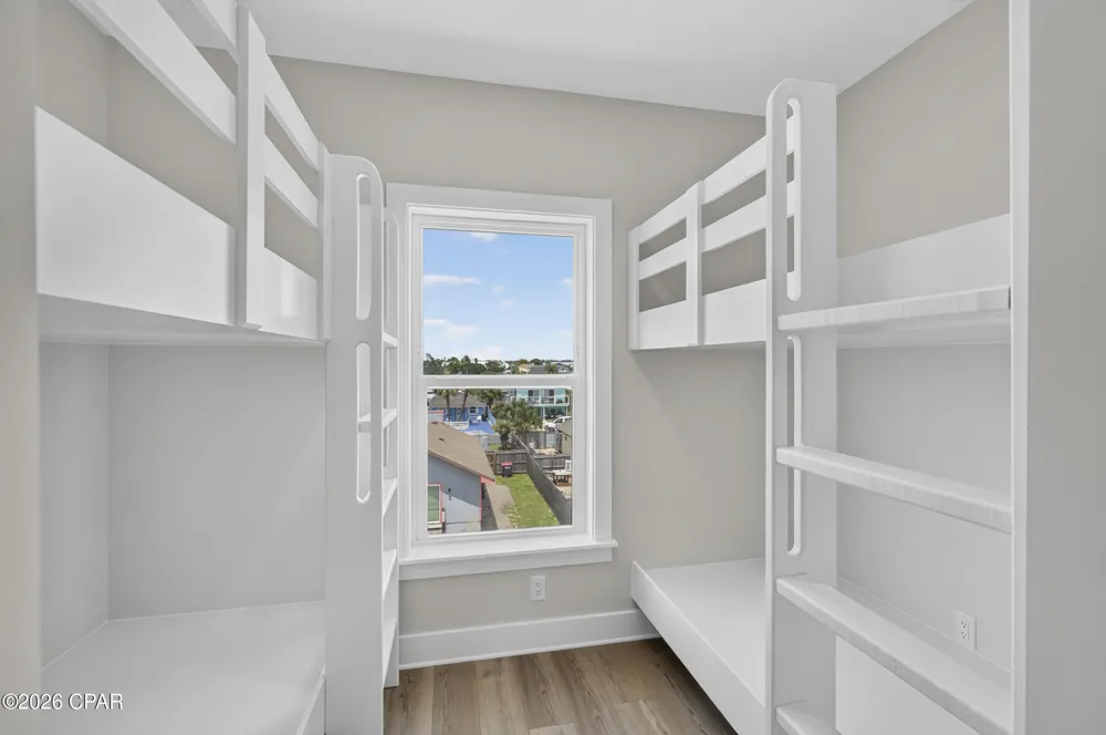 52315233 Thomas Drive Panama City Beach, FL 32408