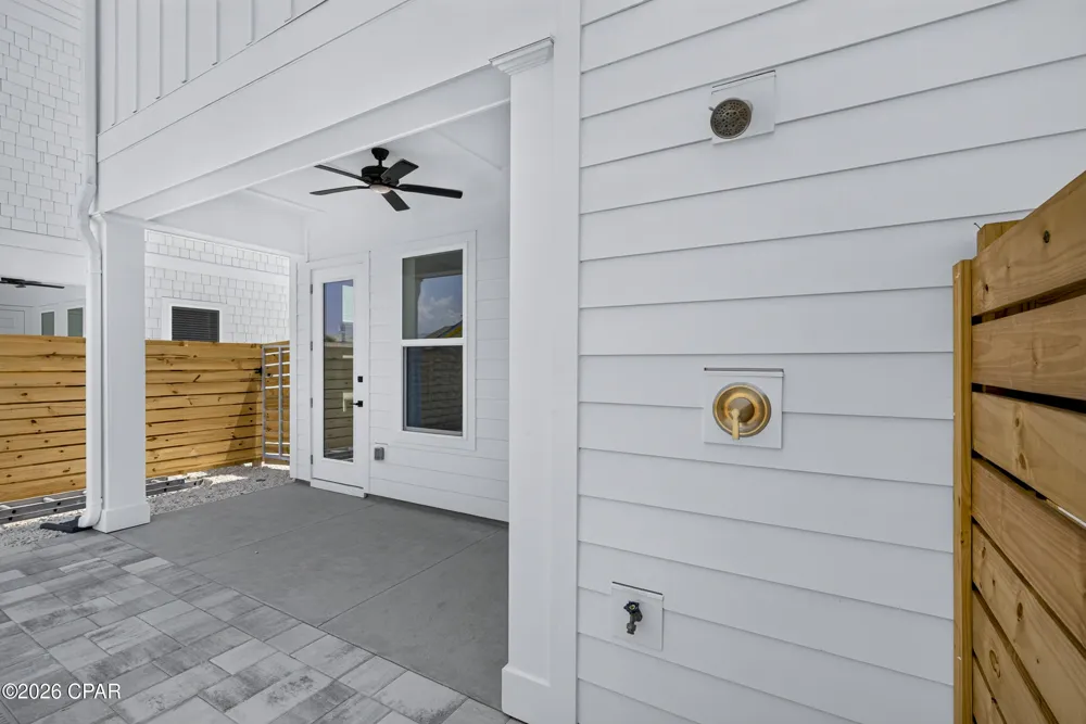 52315233 Thomas Drive Panama City Beach, FL 32408