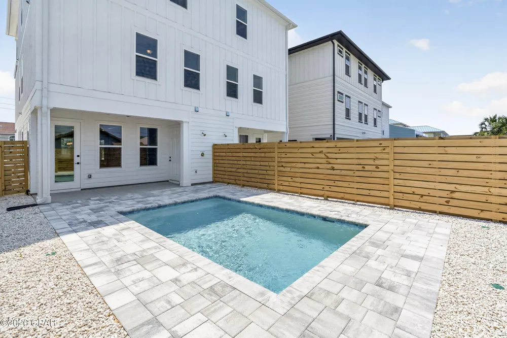 52315233 Thomas Drive Panama City Beach, FL 32408