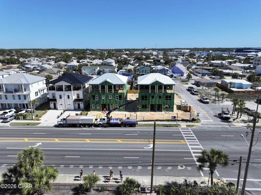 52315233 Thomas Drive Panama City Beach, FL 32408