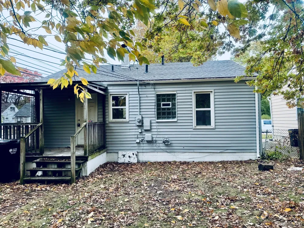 26475 Lorenz Street Madison Heights City, MI 48071