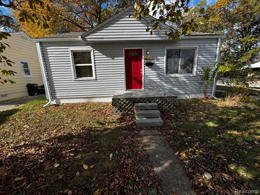 26475 Lorenz Street Madison Heights City, MI 48071