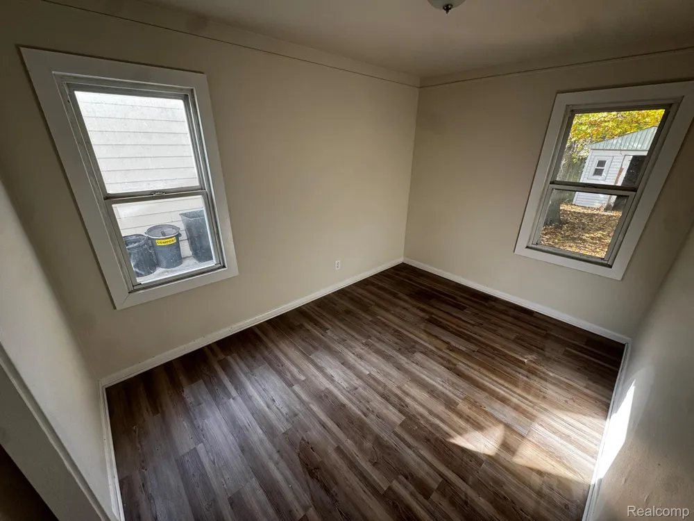 26475 Lorenz Street Madison Heights City, MI 48071