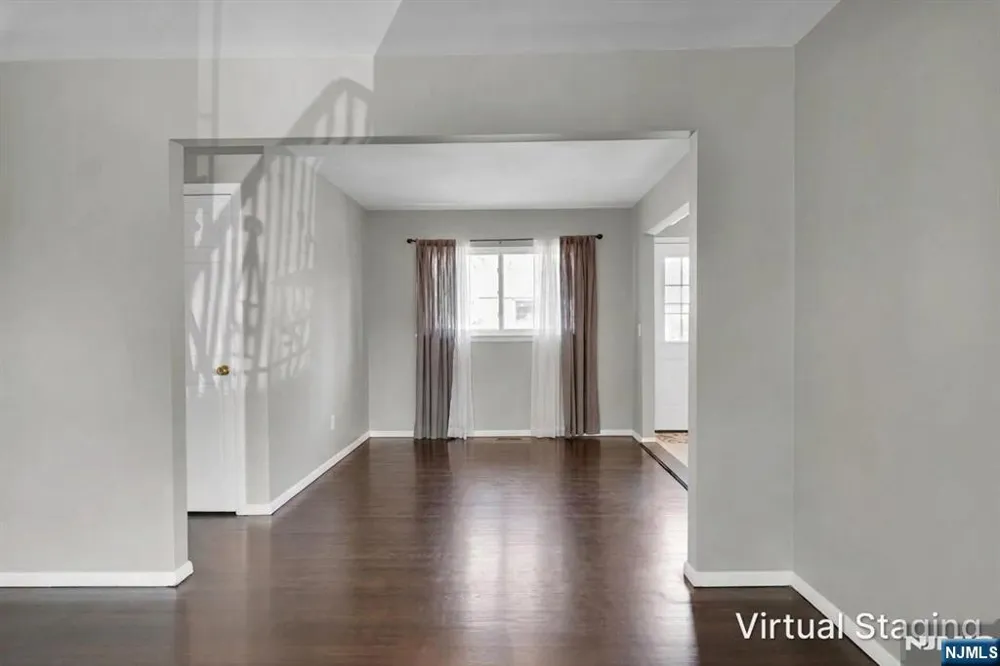 44 Lorrie Lane Clifton, NJ 07012