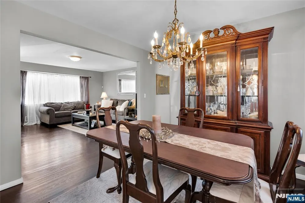 44 Lorrie Lane Clifton, NJ 07012