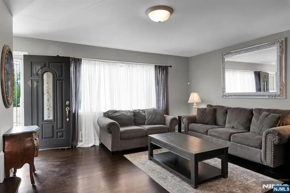 44 Lorrie Lane Clifton, NJ 07012