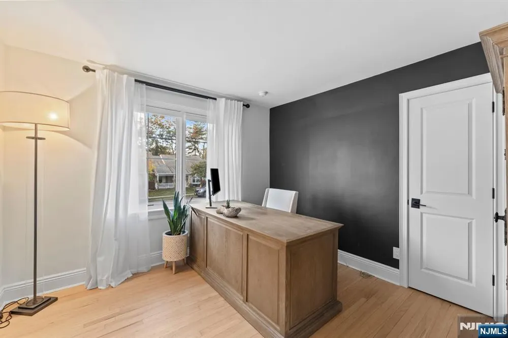 14 Congress Road Emerson, NJ 07630