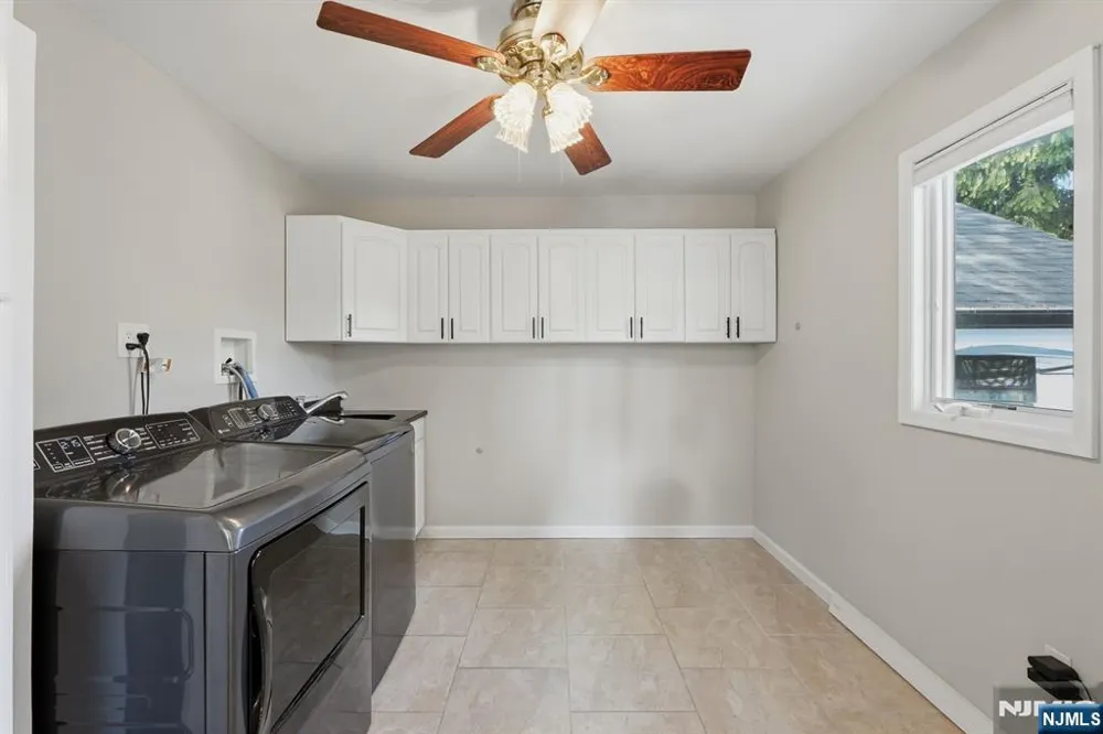 14 Congress Road Emerson, NJ 07630