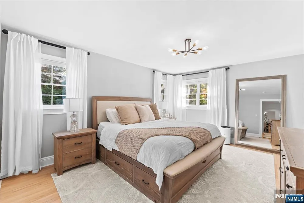 14 Congress Road Emerson, NJ 07630