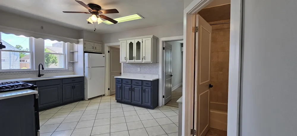 780 6TH ST Secaucus, NJ 07094