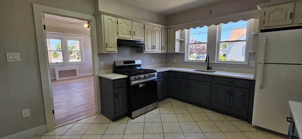 780 6TH ST Secaucus, NJ 07094