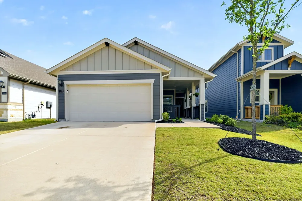 2230 Cliff Springs Drive Forney, TX 75126