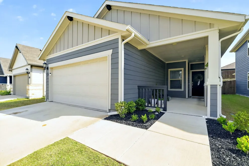 2230 Cliff Springs Drive Forney, TX 75126
