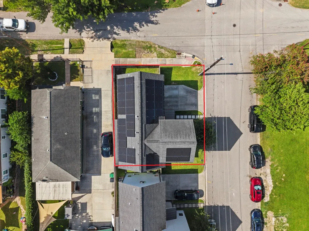 3317 Arlington Street Houston, TX 77018