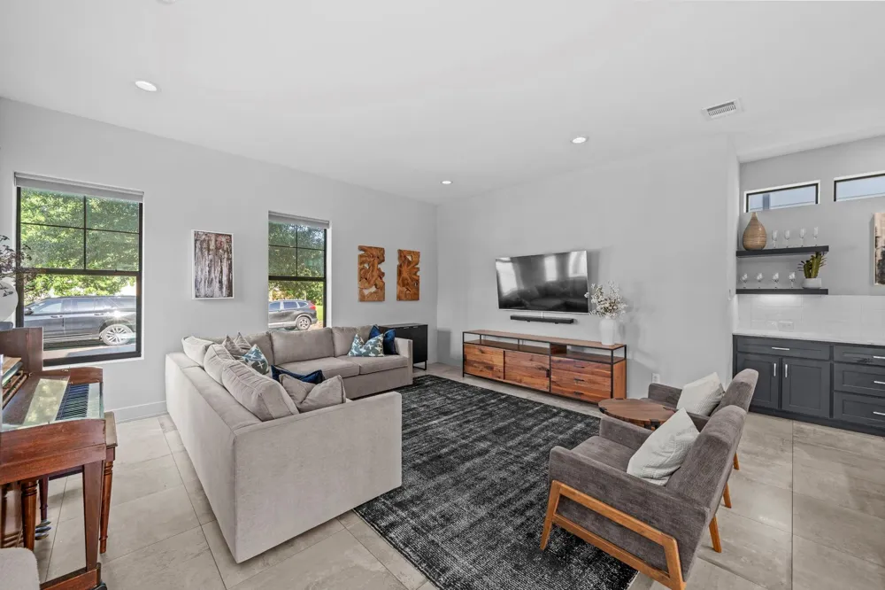 3317 Arlington Street Houston, TX 77018
