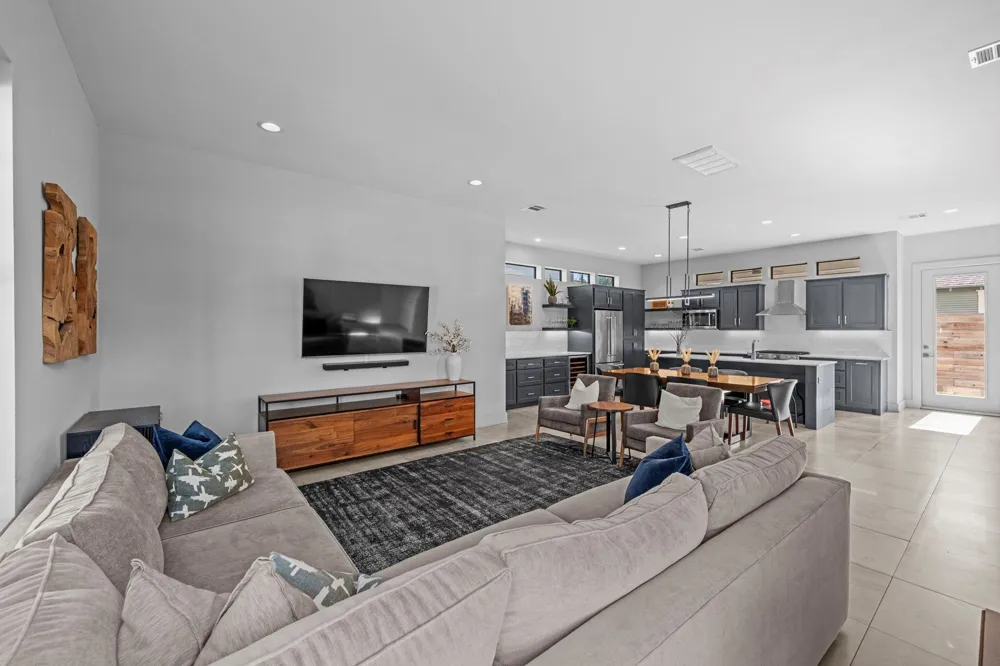 3317 Arlington Street Houston, TX 77018