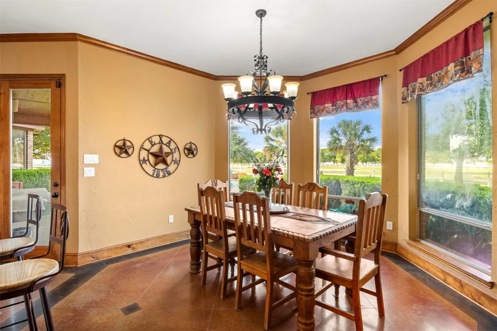 170 Steel Dust Drive Red Oak, TX 75154