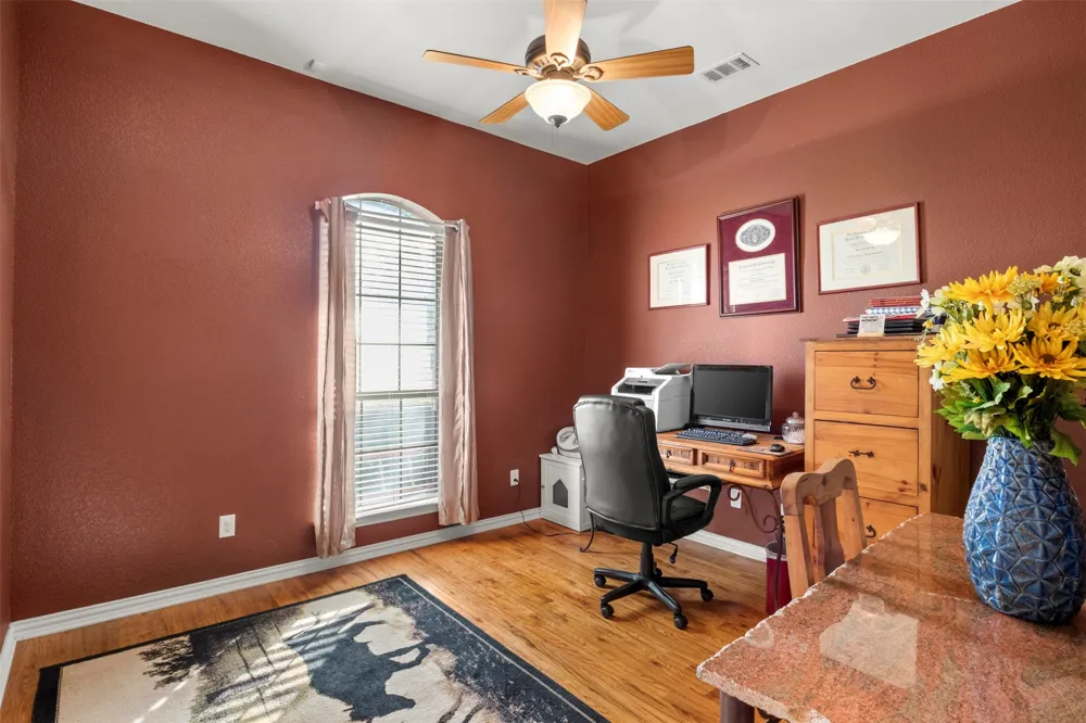 170 Steel Dust Drive Red Oak, TX 75154