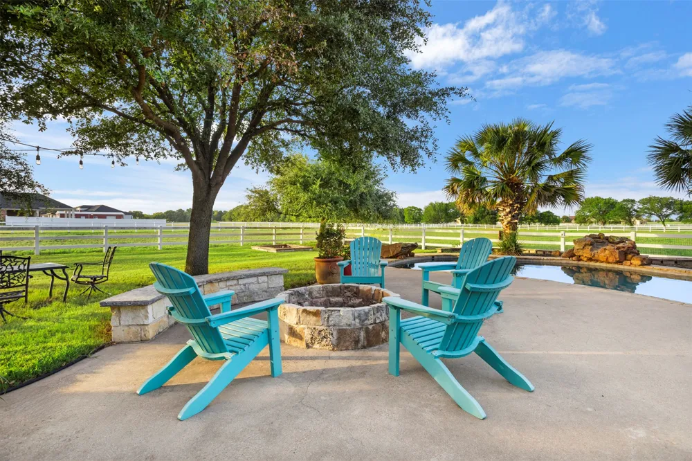 170 Steel Dust Drive Red Oak, TX 75154