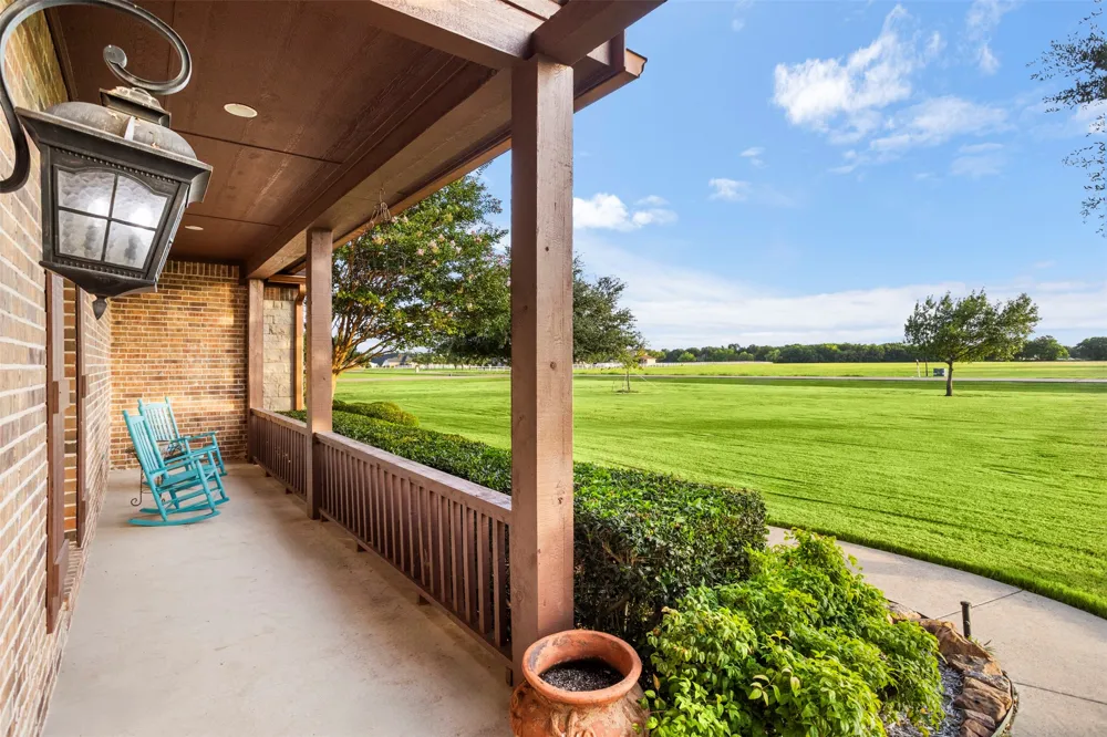 170 Steel Dust Drive Red Oak, TX 75154