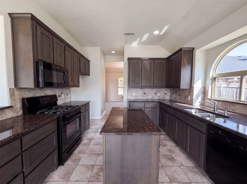 204 Janice Court Glenn Heights, TX 75154