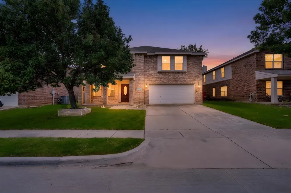 653 Condor Trail Saginaw, TX 76131