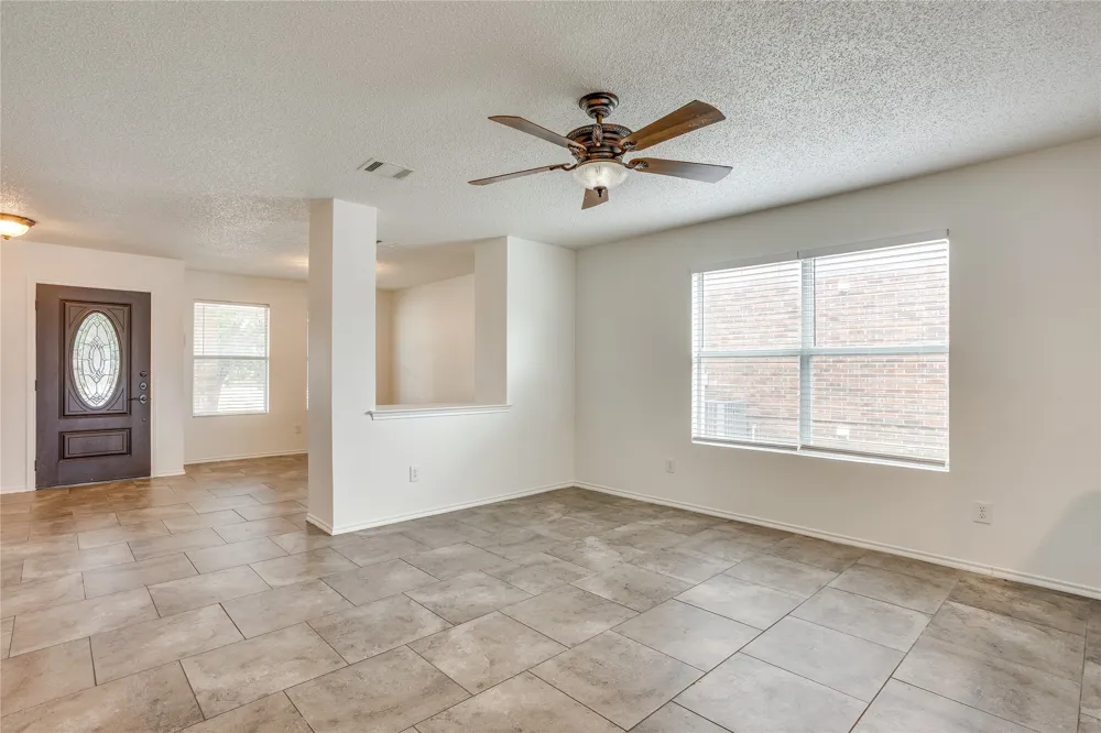 653 Condor Trail Saginaw, TX 76131