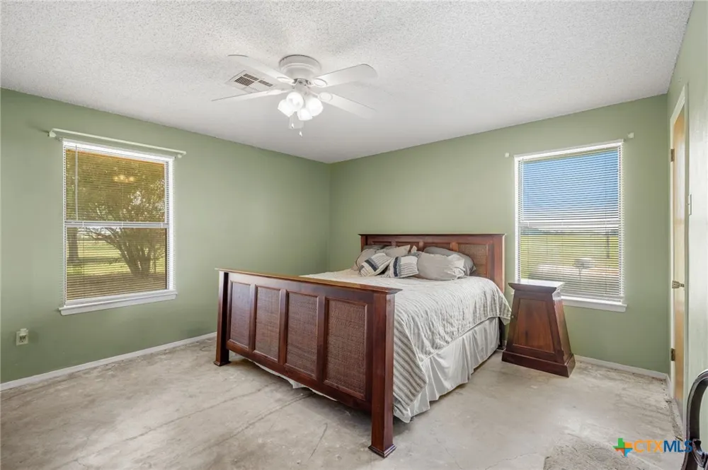 792 Evening Star McGregor, TX 76657