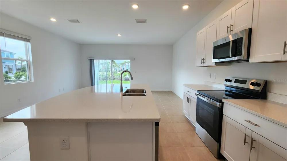 16656 BERGAMO PLACE Lakewood Ranch, FL 34211
