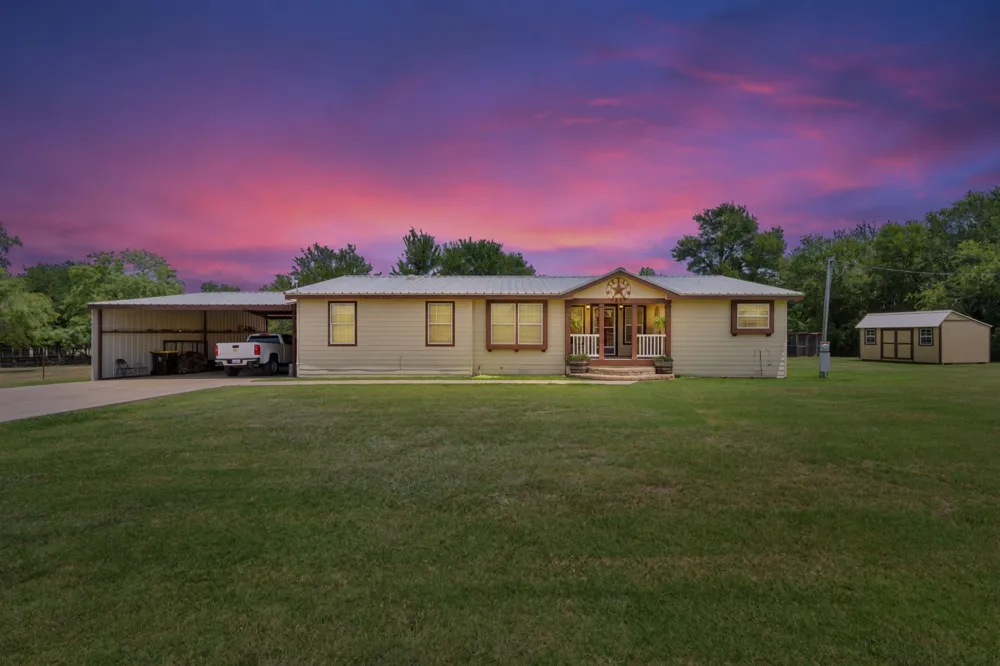 1309 S Mingus Boulevard Mingus, TX 76463