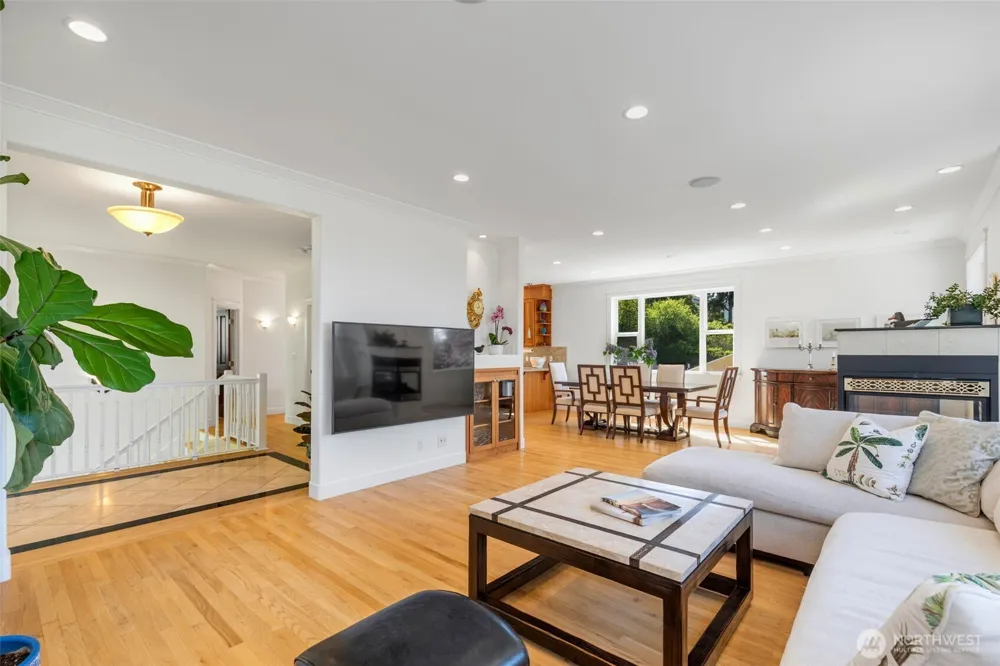 801 W Barrett Street Seattle, WA 98119