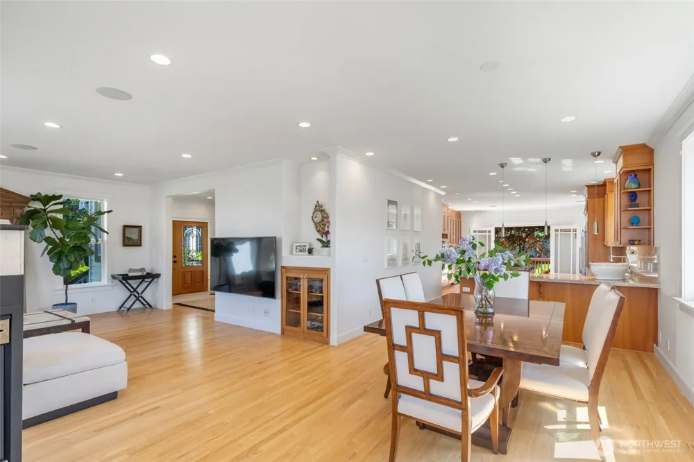801 W Barrett Street Seattle, WA 98119