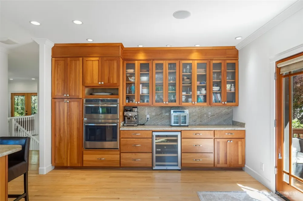 801 W Barrett Street Seattle, WA 98119