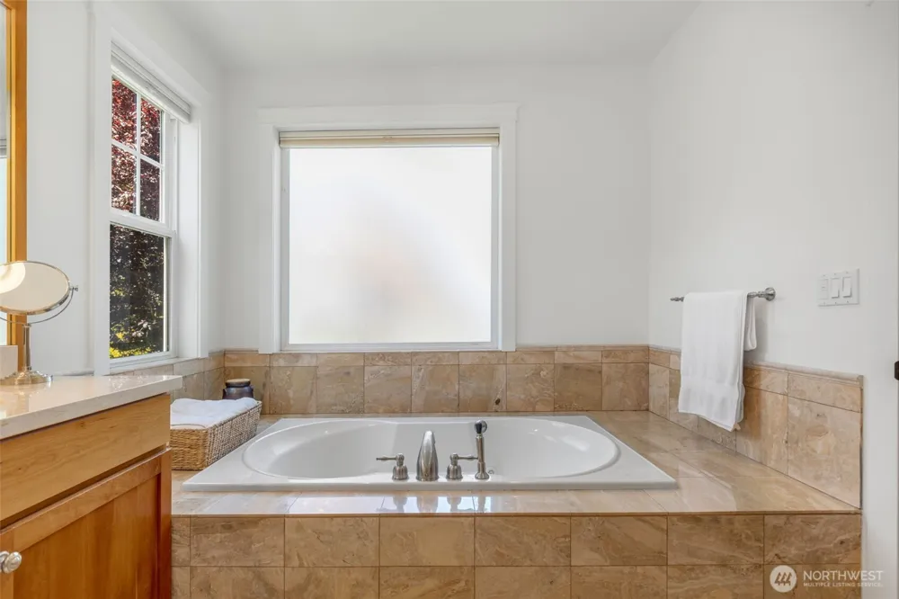 801 W Barrett Street Seattle, WA 98119