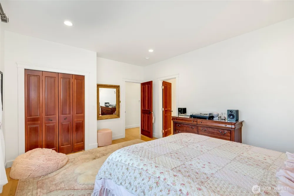 801 W Barrett Street Seattle, WA 98119