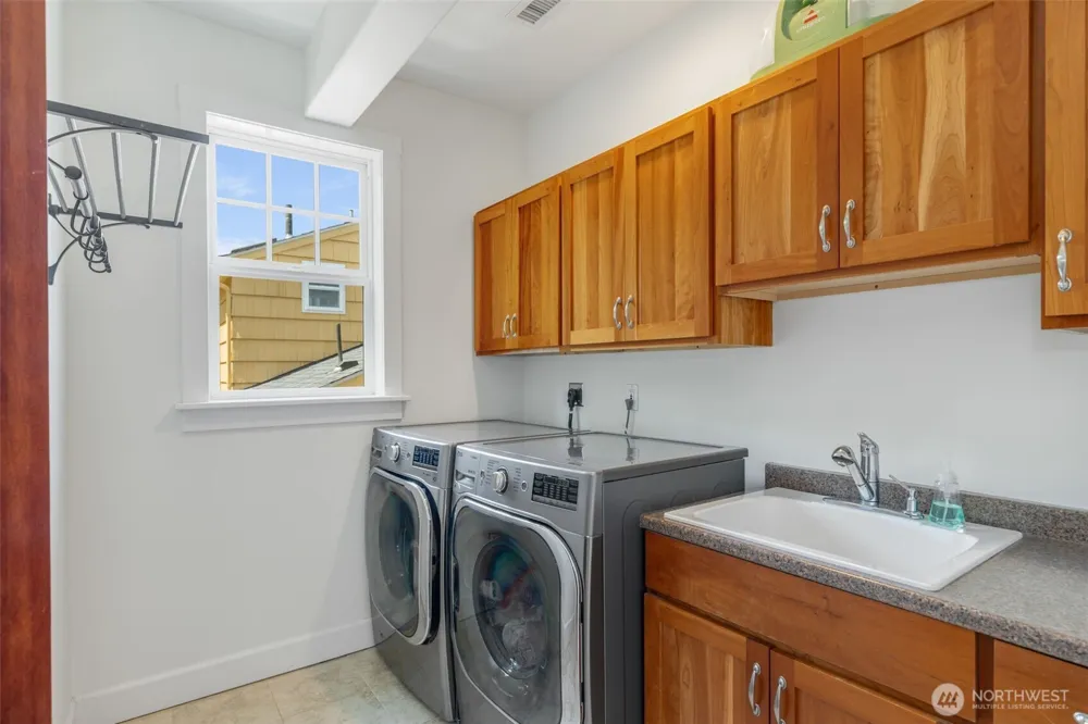 801 W Barrett Street Seattle, WA 98119