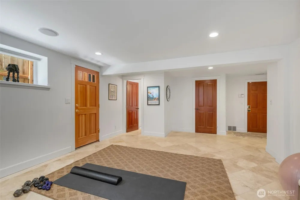 801 W Barrett Street Seattle, WA 98119
