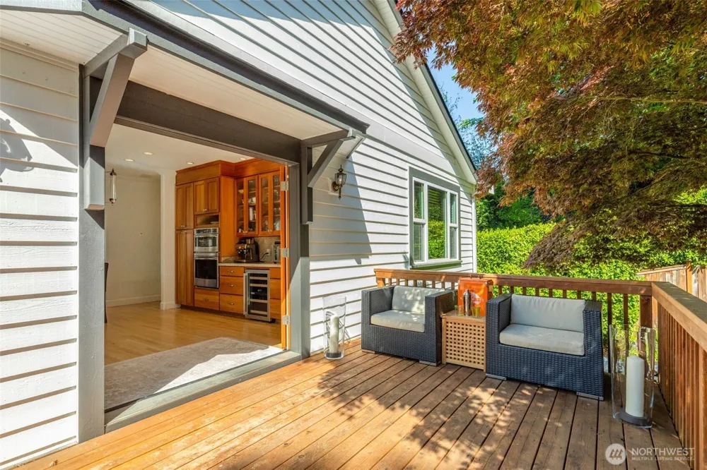 801 W Barrett Street Seattle, WA 98119