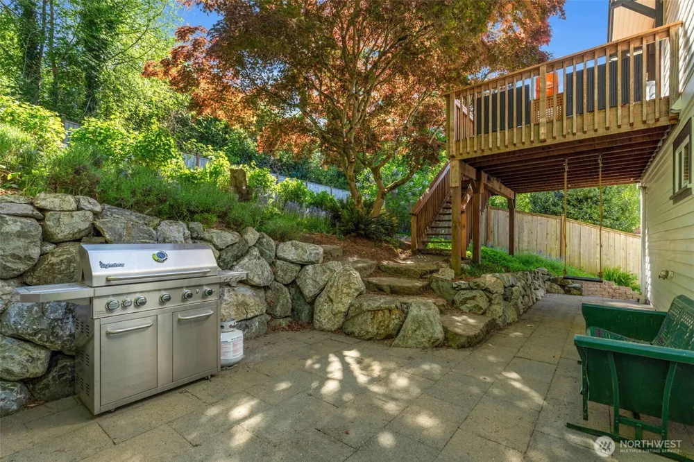 801 W Barrett Street Seattle, WA 98119