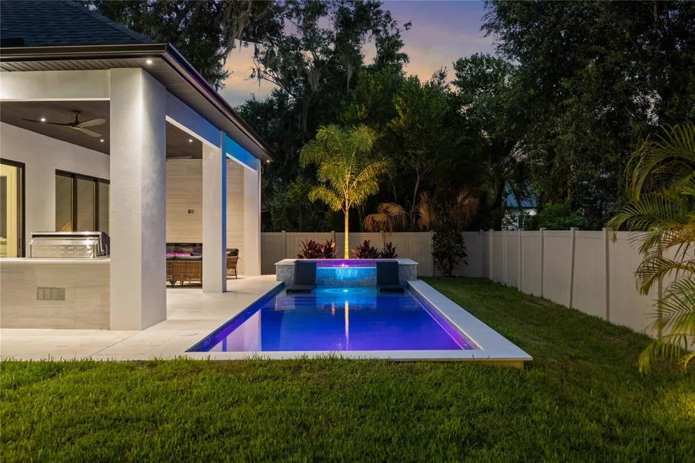 525 S LAKEMONT AVENUE Winter Park, FL 32792