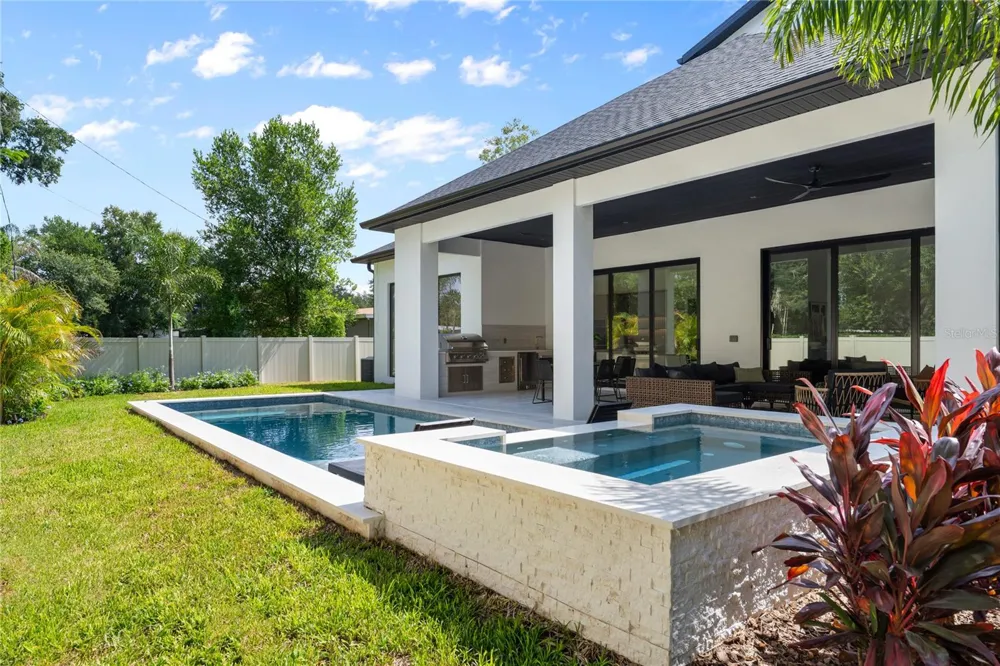 525 S LAKEMONT AVENUE Winter Park, FL 32792