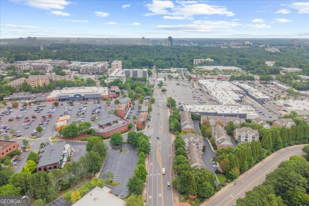 199 Le Gran CT Sandy Springs, GA 30328