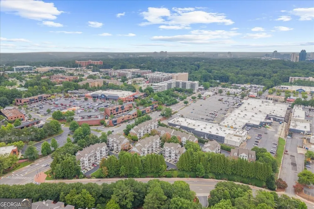 199 Le Gran CT Sandy Springs, GA 30328