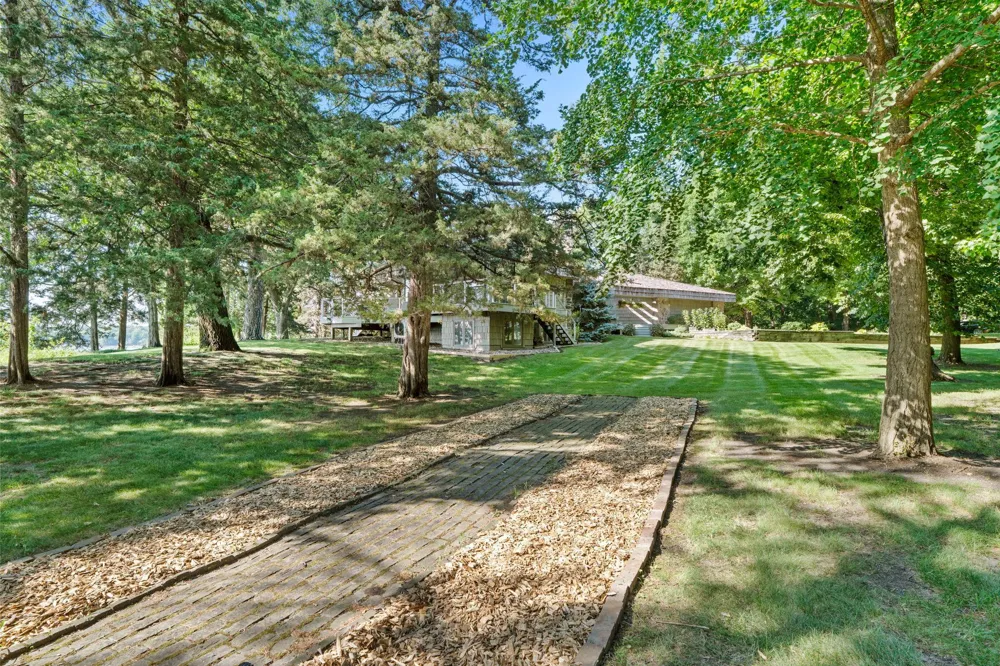 3942 Enchanted Lane Minnetrista, MN 55364