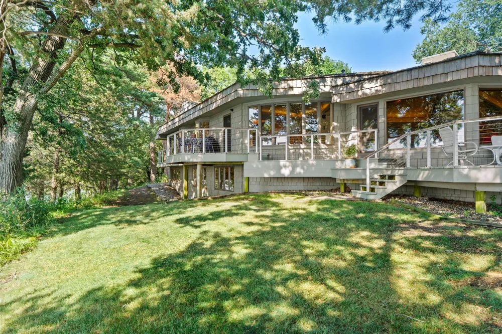 3942 Enchanted Lane Minnetrista, MN 55364