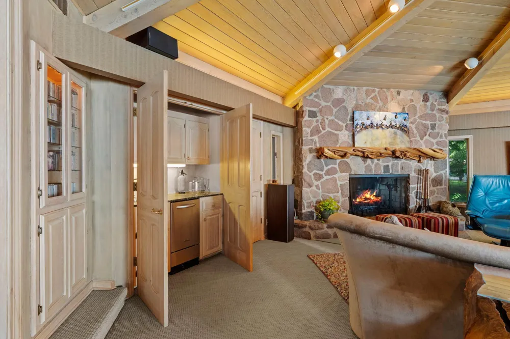 3942 Enchanted Lane Minnetrista, MN 55364