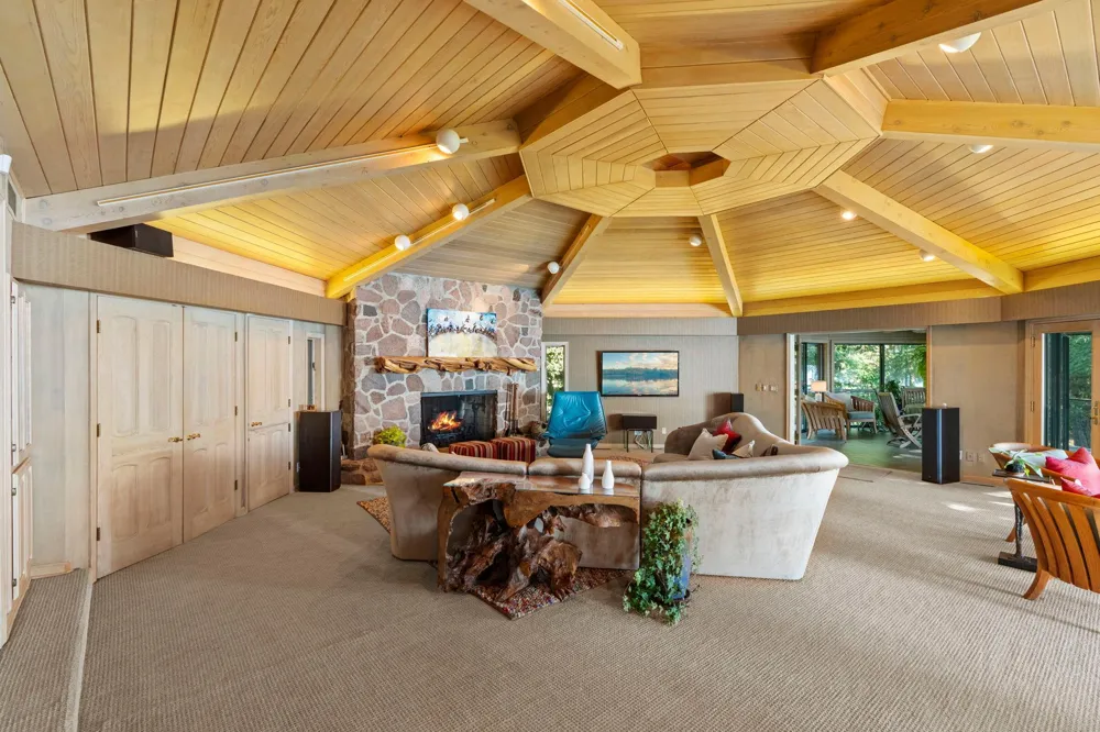 3942 Enchanted Lane Minnetrista, MN 55364