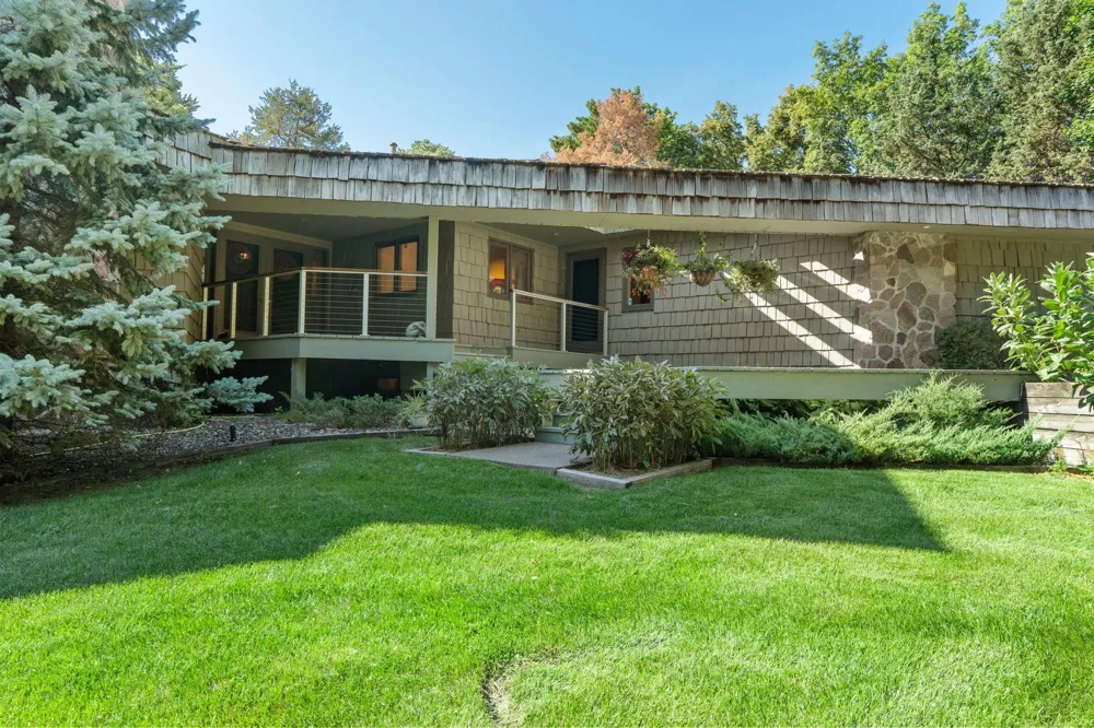 3942 Enchanted Lane Minnetrista, MN 55364